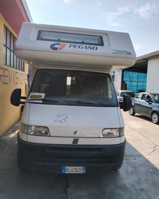 CAMPER MANSARDATO 6 POSTI