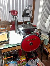 Affettatrice OLICRON da collezione funzionante