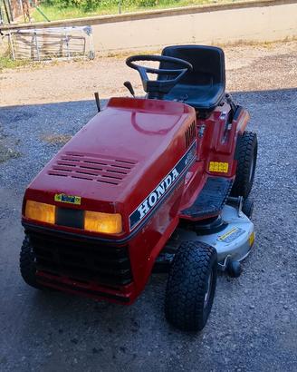 trattorino tagliaerba Honda 