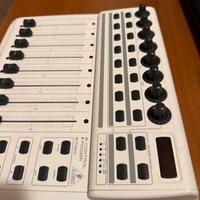 Mixer MIDI Behriger BCF2000