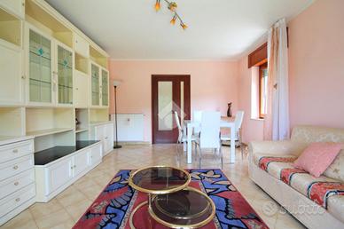 3 LOCALI A STRONCONE