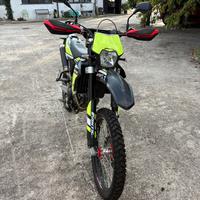Moto Fantic enduro 125
