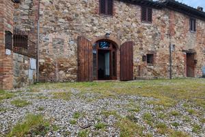 SIENA Campagna porzione di splendido casolare