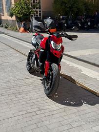 Ducati Hypermotard 950 + Akrapovic – anno 2021 –