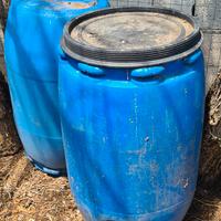 bidoni contenitori con coperchio