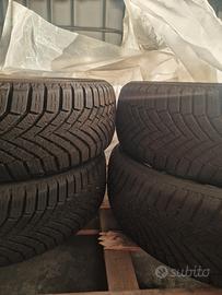 gomme da neve Yokoama 215/60 R16