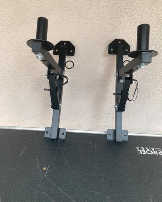 Coppia stativi reggicassa da muro