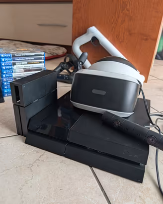 PlayStation 4 500gb + accessori