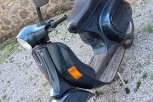 Vespa PK 50 piaggio marciante con frecce stop