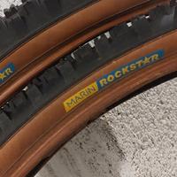 Cavalletto supporto per MTB +2 copertoni Marin 26"