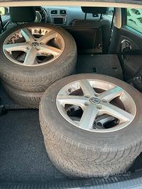 Cerchi gommati invernali 15” originali Wolkswagen
