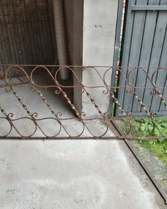 Ringhiera per scale in ferro battuto