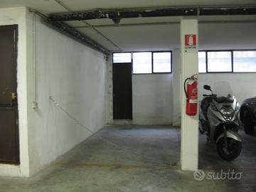 Posto auto eur torrino