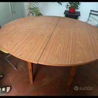 Tavolo in legno