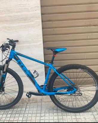 Mountain bike Cube