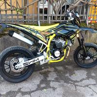 PROMO MOTARD SWM SM 125 R 2025