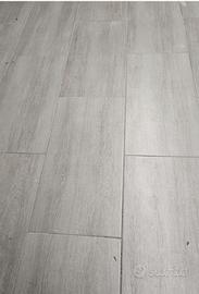 Piastrelle gres effetto legno