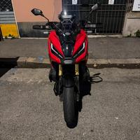 X-Adv 750 come nuovo