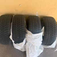 Gomme invernali Bridgestone 225/45 R18
