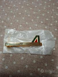 Ferma cravatta Alitalia