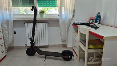 Monopattino Ninebot E25E