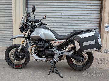 Moto Guzzi V85TT 
