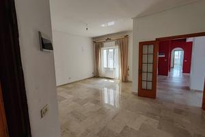 Appartamento di 191 m² con più di 5 locali a Ragus