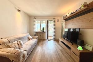 Trilocale ristrutturato con 2 balconi e garage