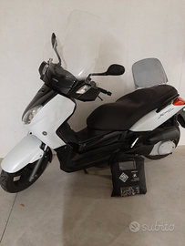 Scooter Yamaha XMAX 250