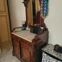 Comò / toilette d’epoca con specchiera / marmo