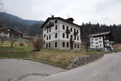 Casa indipendente di 507 m² a Auronzo di Cadore