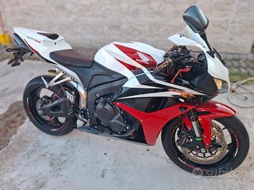 Honda cbr 600rr