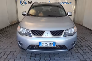 MITSUBISHI Outlander 2.0 DI-D 140cv Instyle 4WD