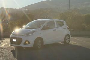 Hyundai i10 2015 1.0 Benzina 74.000km