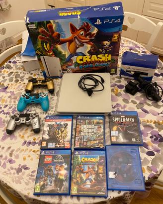 Playstation 4 500GB SLIM BIANCA + altri arricoli