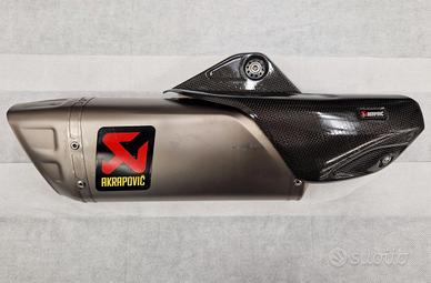 Terminale Akrapovic Yamaha R1 2015/24