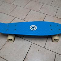 Skateboard decathlon azzurro