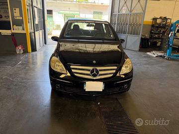 Mercedes-benz B 180 d Automatic Advanced
