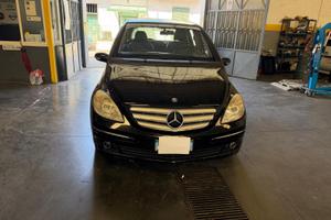 Mercedes-benz B 180 d Automatic Advanced