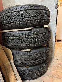 Treno Gomme invernali Good Year 225/65R17 102H