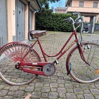 Bicicletta da donna da passeggio
