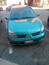 auto Renault Clio
