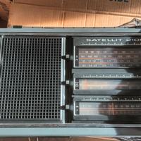 Radio Grundig Satellit 2100