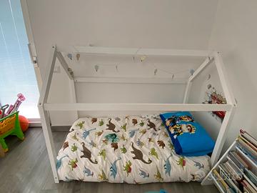 Lettino montessori a casetta bianco