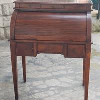Secretaire con ribalta