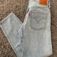 Jeans levis 26/27 azzurro chiaro con strappi