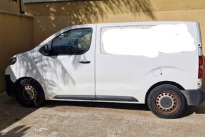 Furgone toyota autocarro proace