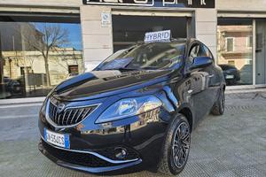 Lancia Ypsilon 1.0 FireFly 5 porte S&S Hybrid Silv