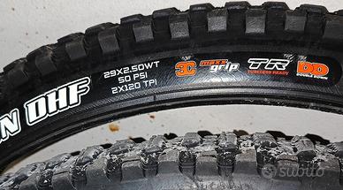 Coppia Maxxis Minion DHR II Minion DHF