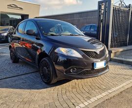 LANCIA Ypsilon 1.2 69 CV 5 porte GPL Ecochic Bla